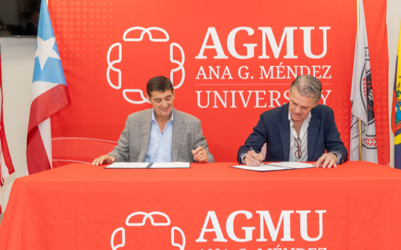 Presidente firma acuerdo