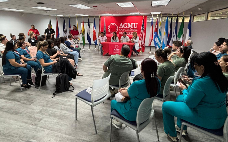 Panel sobre Carreras en TBC