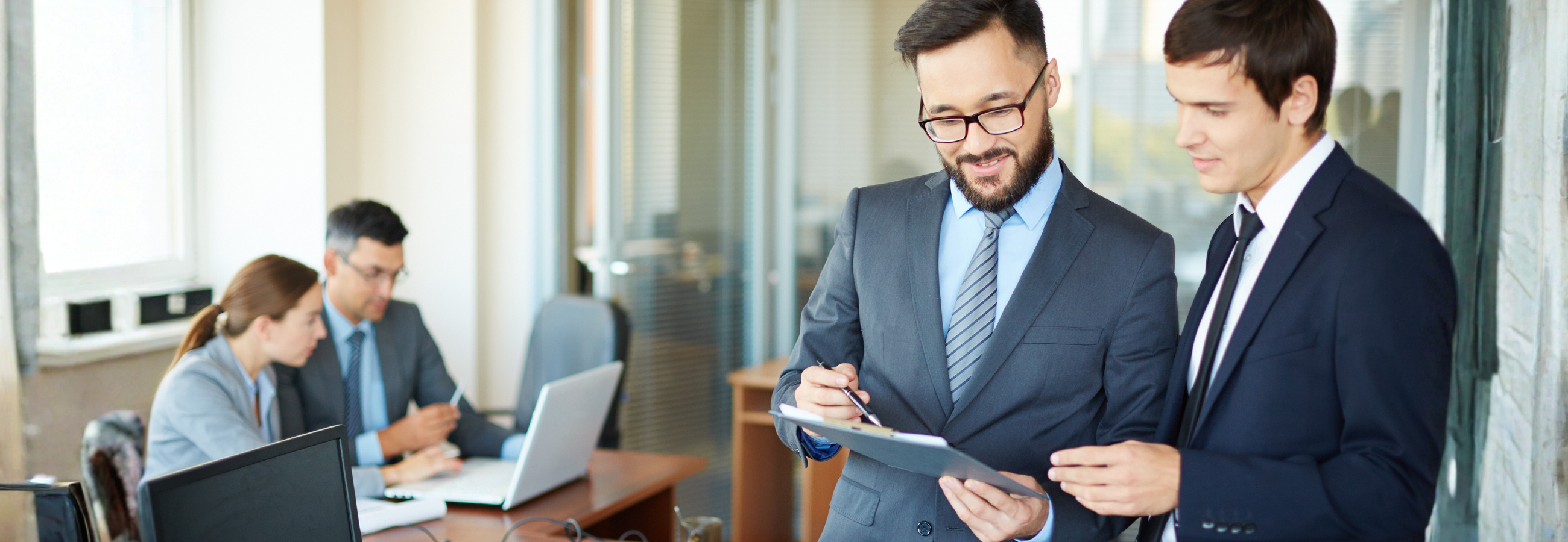 profesora-discute-currículo